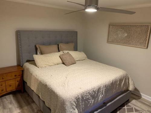 Highrise Atl Downtown Condo 1 Block From Americasmart Sleeps 4