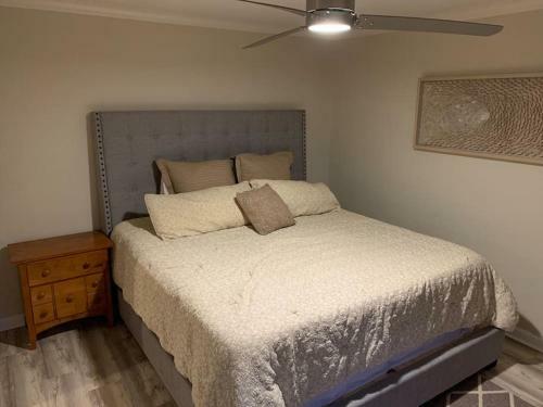 Highrise Atl Downtown Condo 1 Block From Americasmart Sleeps 4