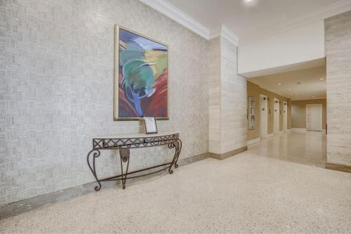 Highrise Atl Downtown Condo 1 Block From Americasmart Sleeps 4