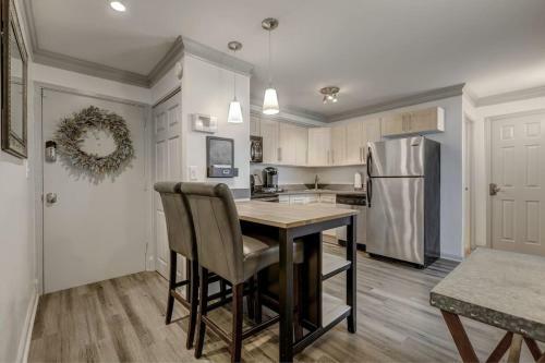 Modern 2 Bed 2 Bath In Downtown Atlanta Sleeps 6