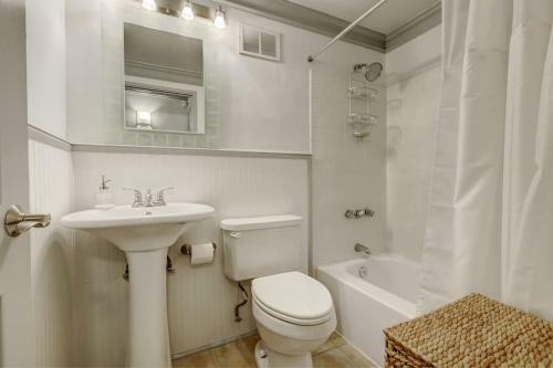 Modern 2 Bed 2 Bath In Downtown Atlanta Sleeps 6
