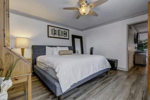 Modern 2 Bed 2 Bath In Downtown Atlanta Sleeps 6