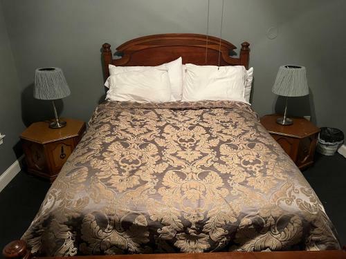 Hostal Maison de Jeanty (Private Entry Suite/marta Train/mb Stadium/beltline)