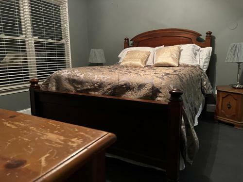 Hostal Maison de Jeanty (Private Entry Suite/marta Train/mb Stadium/beltline)