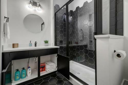 Apartamento Studio9forty 1br Midtown Oasis