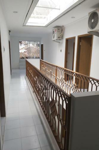 Hotel Reddoorz Near Gor Uny