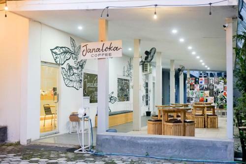 Hostal Tamadara Guesthouse Jogja
