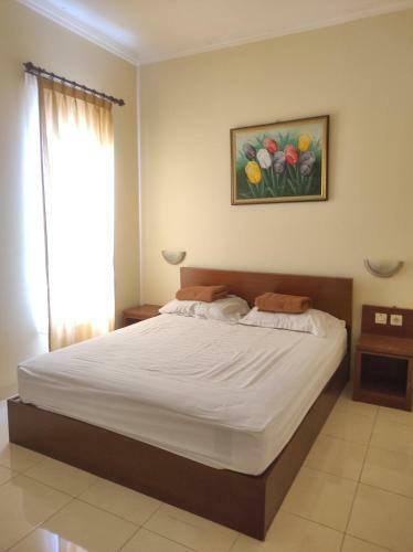 Hostal Adiputra Guesthouse Tata Bumi