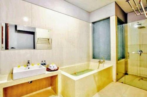 3 Br Private Villa In Pererenan