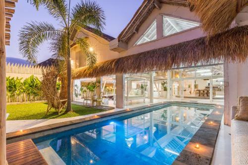 Instagramable 4 Bedroom Villa In Mengening