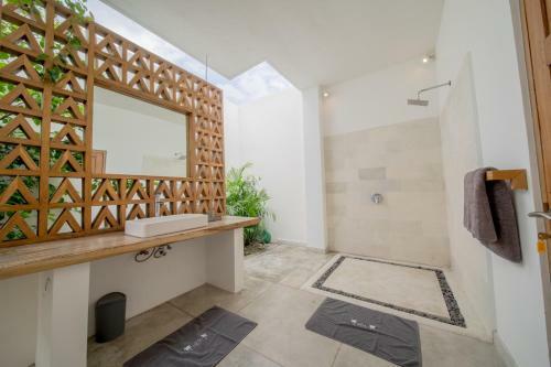 Villa Rovic Face Aux Rizi�res