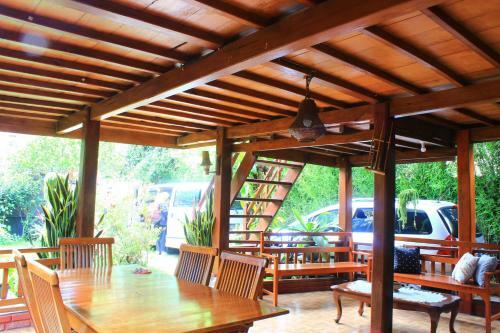 Lodge Oemah Kajoe Lembang