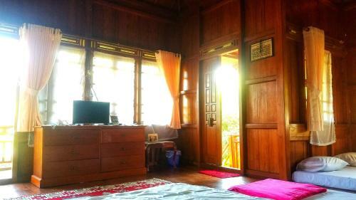 Lodge Oemah Kajoe Lembang