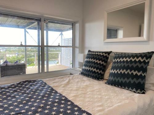 Eagles View Panorama - 180 Degree Sea & River Views