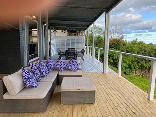Eagles View Panorama - 180 Degree Sea & River Views