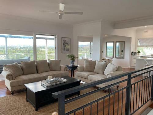 Eagles View Panorama - 180 Degree Sea & River Views