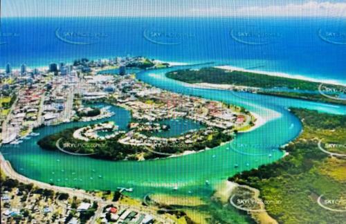 Eagles View Panorama - 180 Degree Sea & River Views