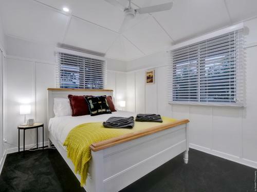 Urangan Family Friendly Home With Views, Wifi, Wine