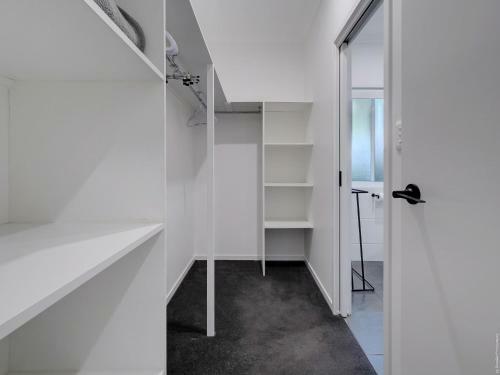 Urangan Family Friendly Home With Views, Wifi, Wine