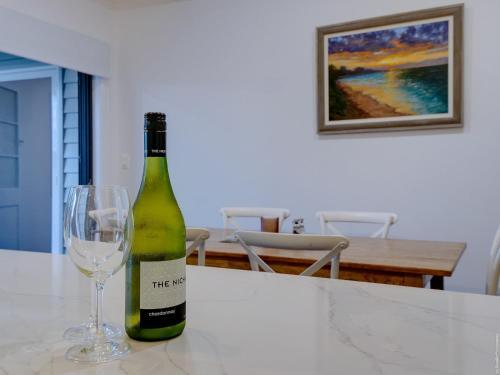 Urangan Family Friendly Home With Views, Wifi, Wine