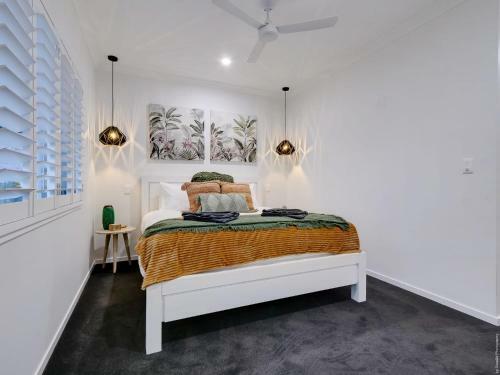 Urangan Family Friendly Home With Views, Wifi, Wine