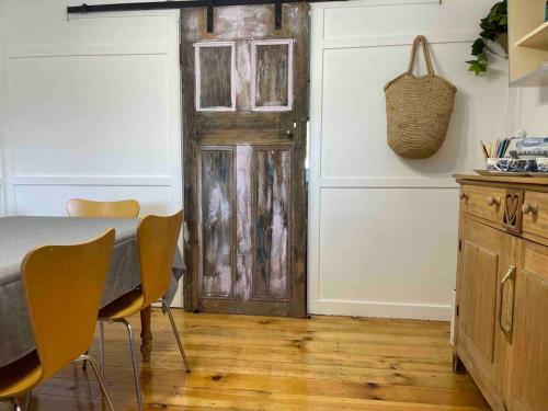 Barn Cottage Granite Belt Tiny Town Stay