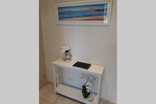 Perfect Location Central Modern Cottage - Free Wifi