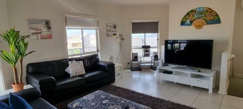 Agape Holiday Home With Pool Table And Free Wifi