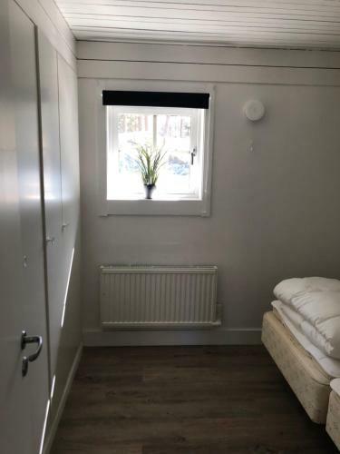 Lodge H�llestrand Cottage -sillen