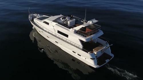 1-3 Bed Cabin On A Luxurious Yacht