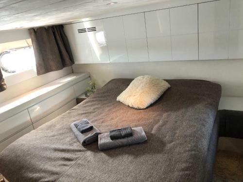 Nice Vip Cabin In A Luxurious Yacht