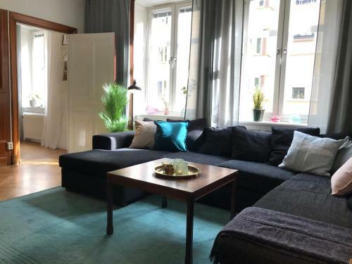 Classic & Light 2 Room Apartment In Sofo, 60 Sqm