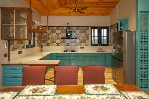 Villa Stayvista At Desert Palms