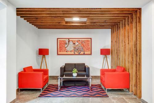 Red Fox Hotel, Neelkanth