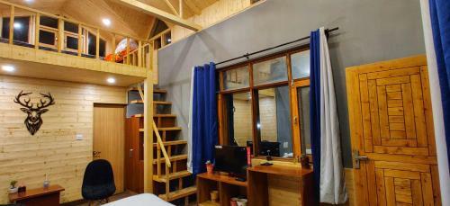 Hotel Lacasa, Luxury Stays