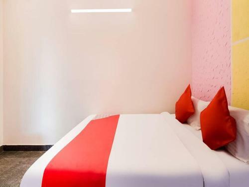 Hotel Staymaker Sonika Grand