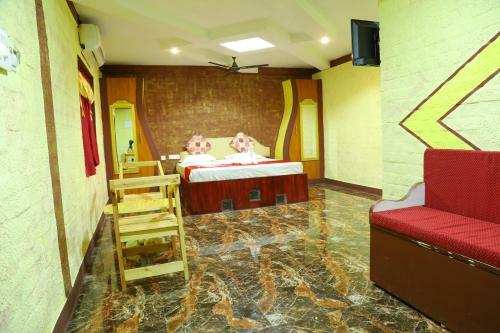 Navagiraga Resorts &hotel