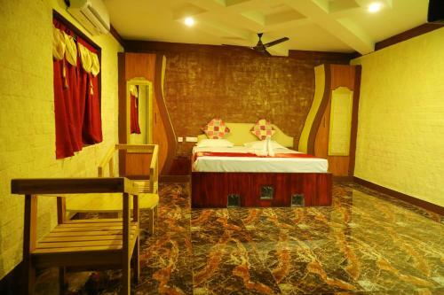 Navagiraga Resorts &hotel