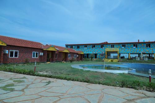 Navagiraga Resorts &hotel
