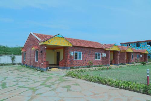 Navagiraga Resorts &hotel