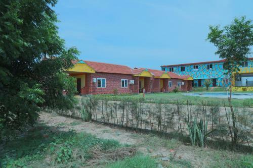 Navagiraga Resorts &hotel