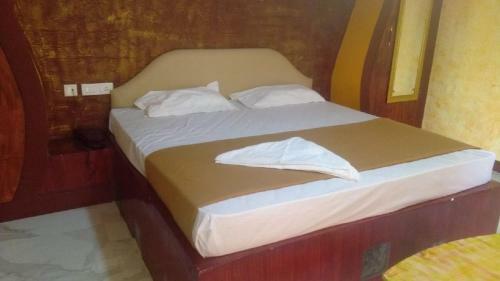 Navagiraga Resorts &hotel