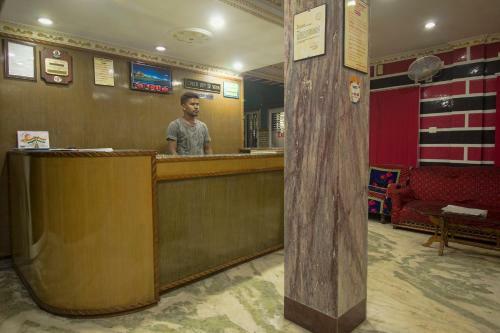 Hotel Oyo 16794 Bidhan Residency