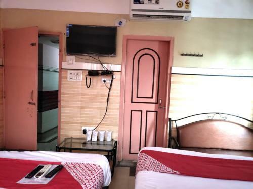 Hotel Tirupati Lodge