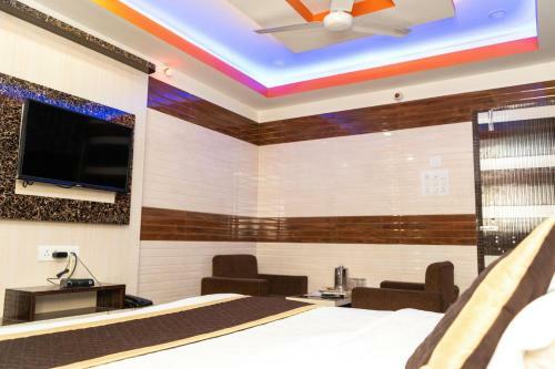 Hotel Tirupati Lodge