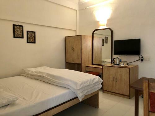 Hotel Saluja
