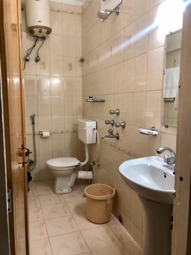 Hotel Saluja