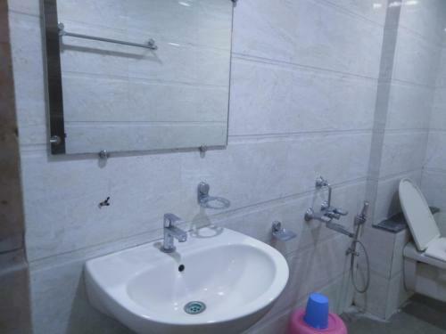 Hotel Sai Heera Residency Shirdi