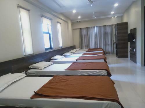 Hotel Sai Heera Residency Shirdi