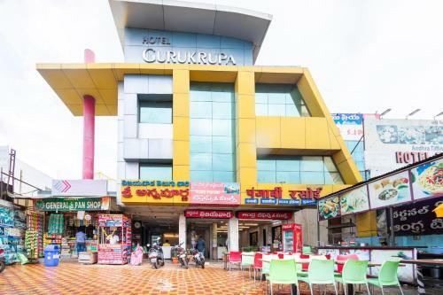 Spot On 42793 Hotel Gurukrupa